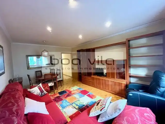 Sala de estar de Piso en venta en Pontevedra Capital  con Calefacción, Parquet y Trastero