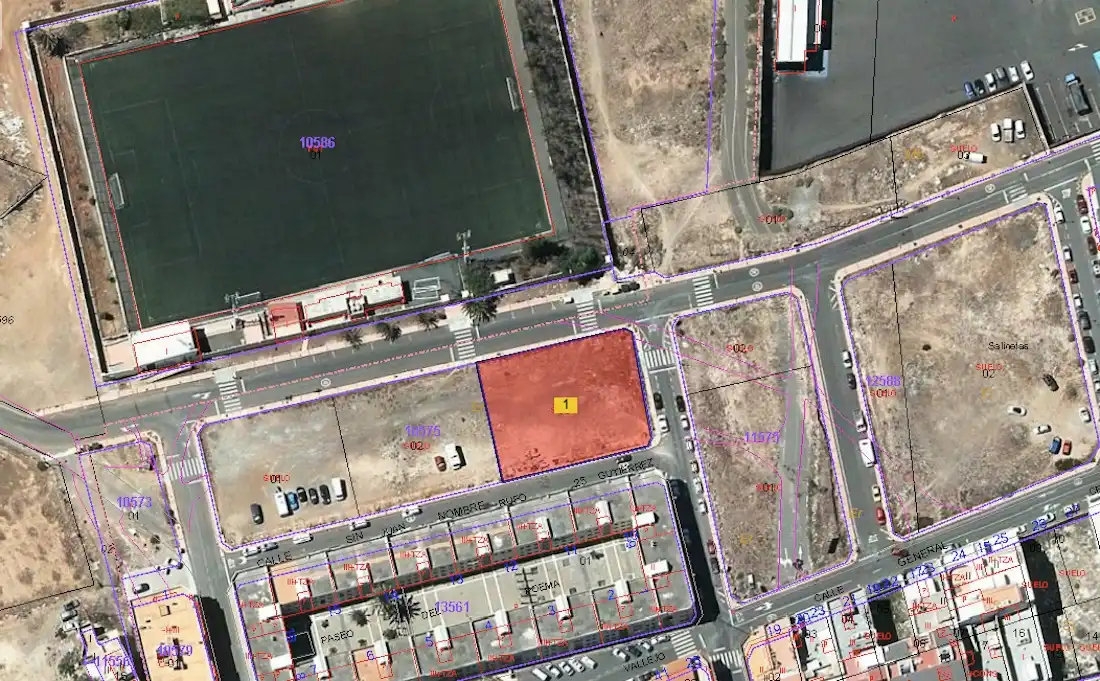 Residential land for sale in Calle Juan Rufo Gutiérrez 11, imagen 4