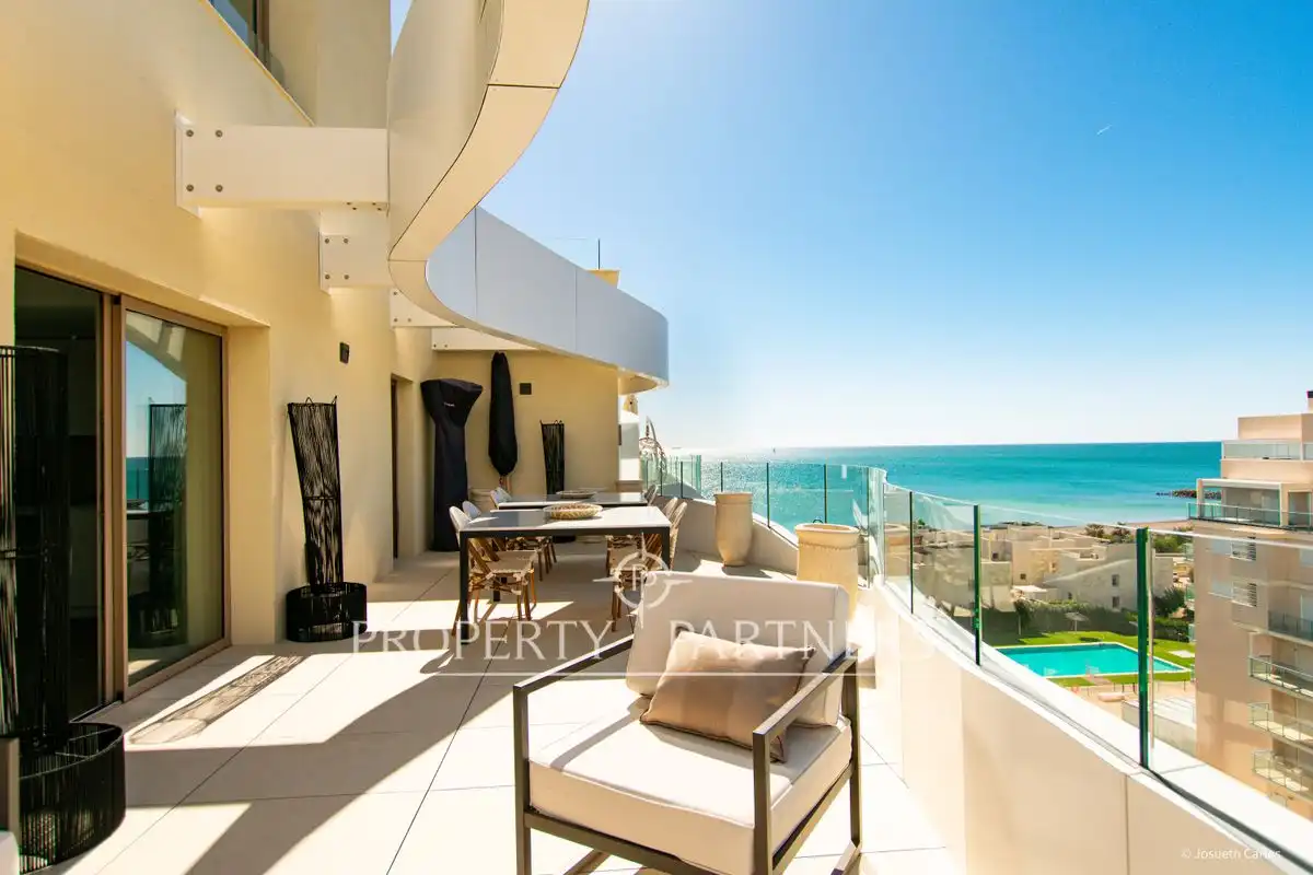 Terraza de Dúplex en venta en El Puig de Santa Maria con Aire acondicionado, Calefacción y Jardín privado