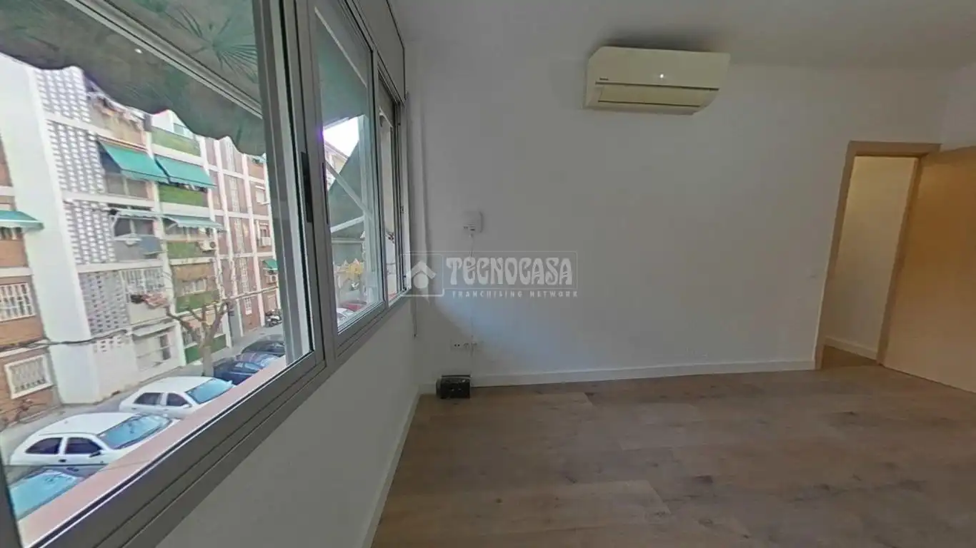 Habitación de Piso en venta en Cornellà de Llobregat