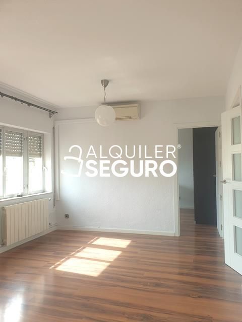 Dormitori de Pis de lloguer en  Madrid Capital amb Aire condicionat i Calefacció