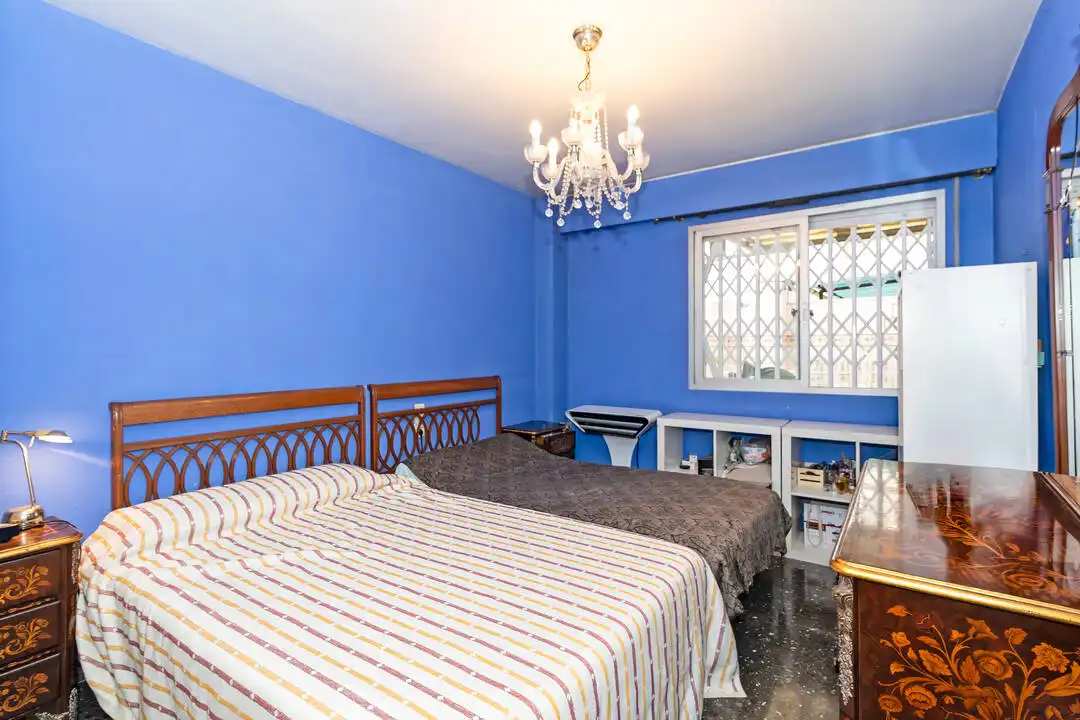 Piso con ascensor en venta en C. Julián Peña, imagen 6