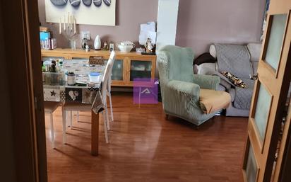 Sala d'estar de Pis en venda en Alzira amb Aire condicionat i Balcó