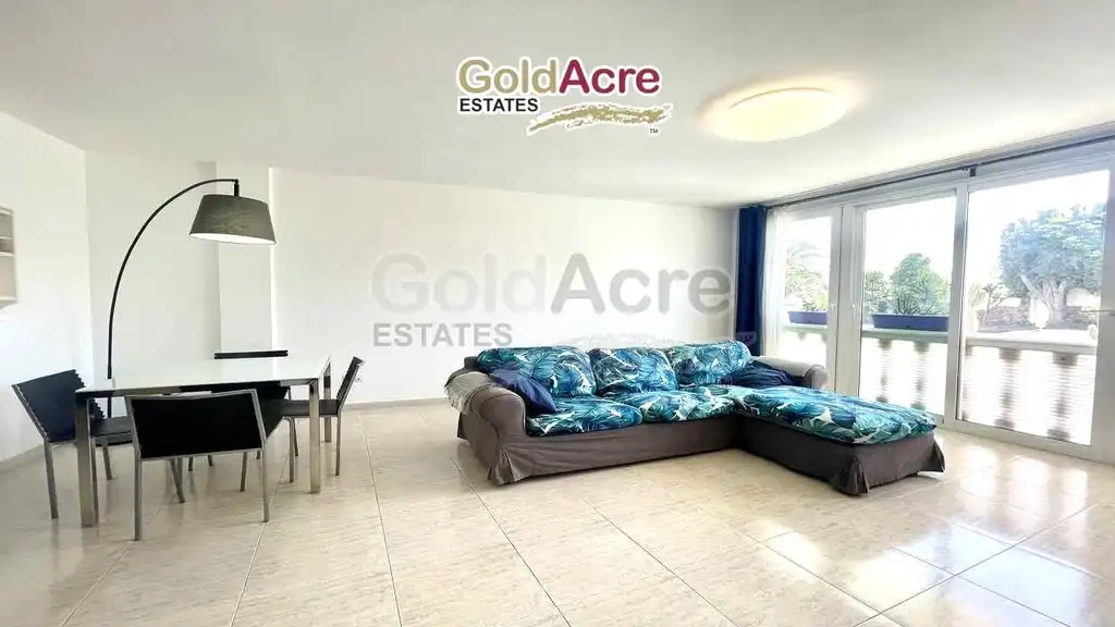 Apartment for sale in Corralejo