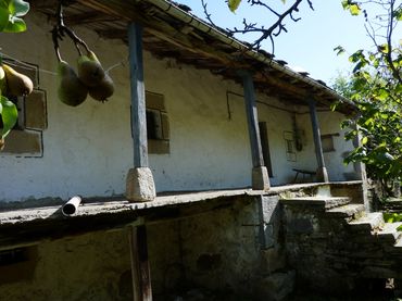 Casa amb balcó en venda a Lugar Salcedillo 74