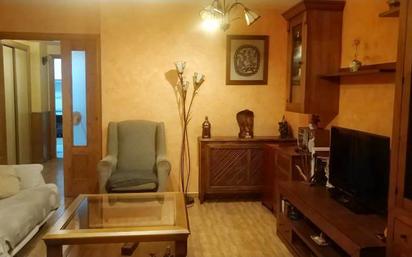 Living room of Flat for sale in Parla  with Heating and Oven