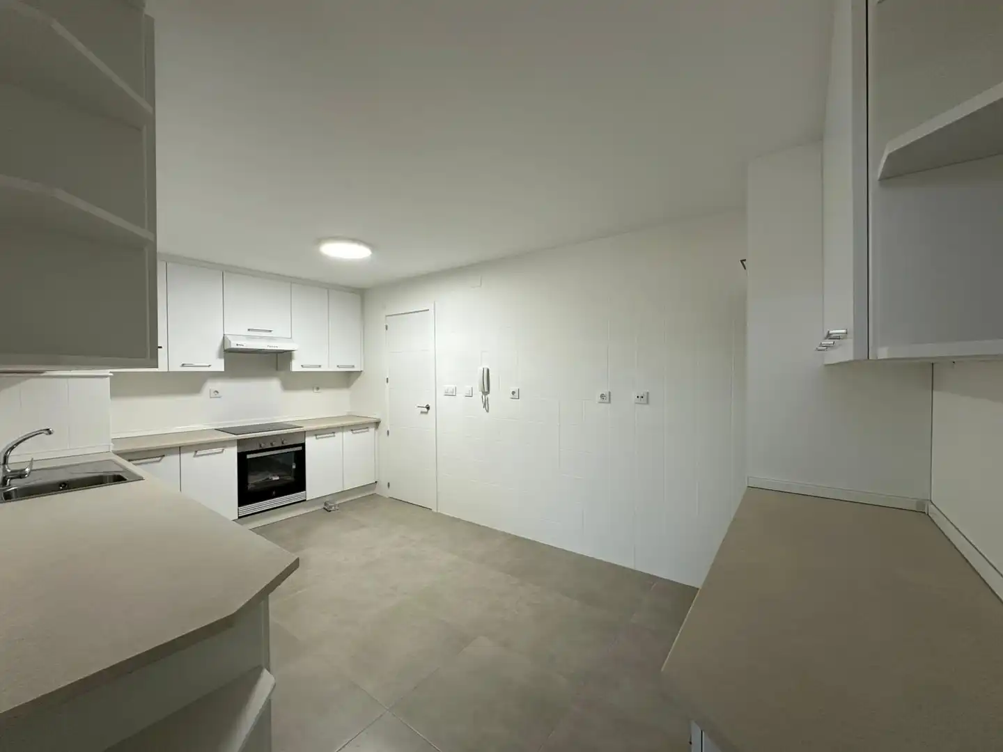 Küche von Wohnung zum Verkauf in Toledo mit Klimaanlage, Heizung und Privatgarten