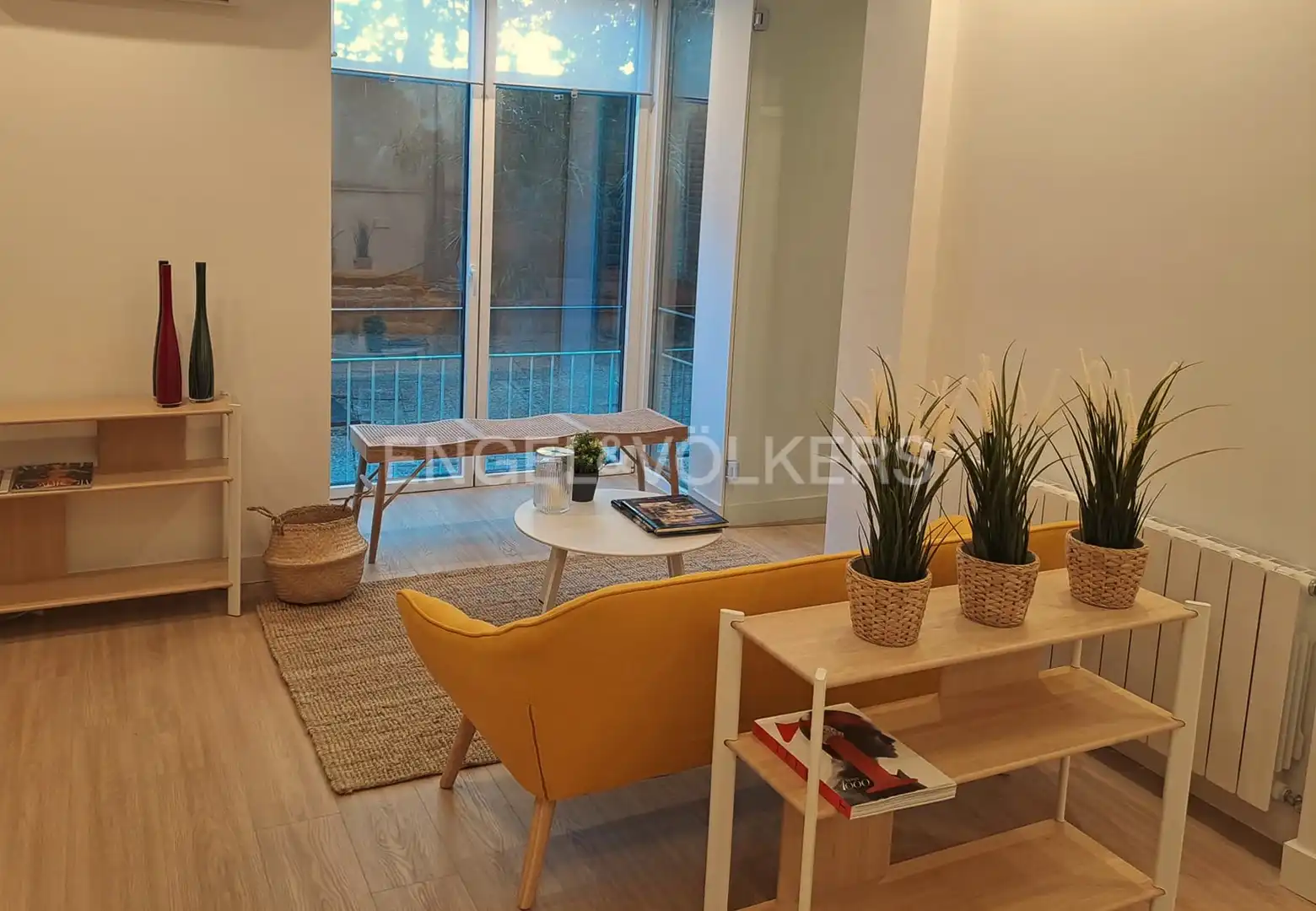 Living room of Apartments for rent in Madrid  with Air Conditioner, Heating and Furnished