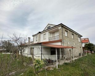 Exterior view of House or chalet for sale in Oímbra  with Private garden, Terrace and Furnished
