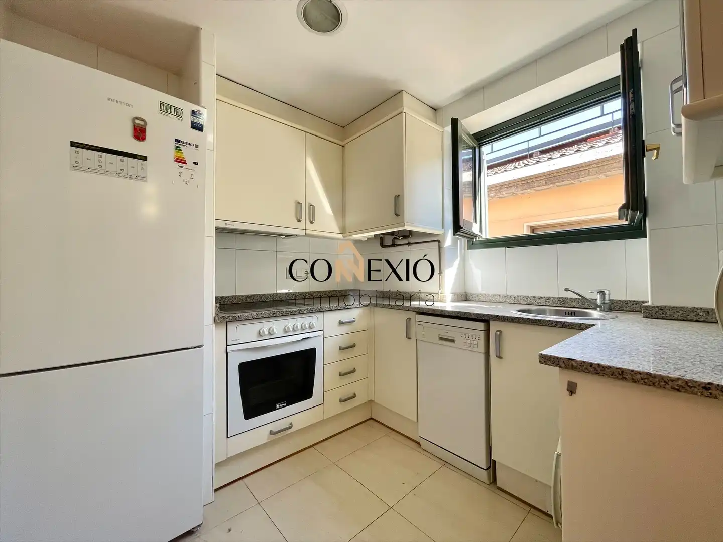 Appartamento con terrazza in vendita a Centre - Barri Vell, imagen 12