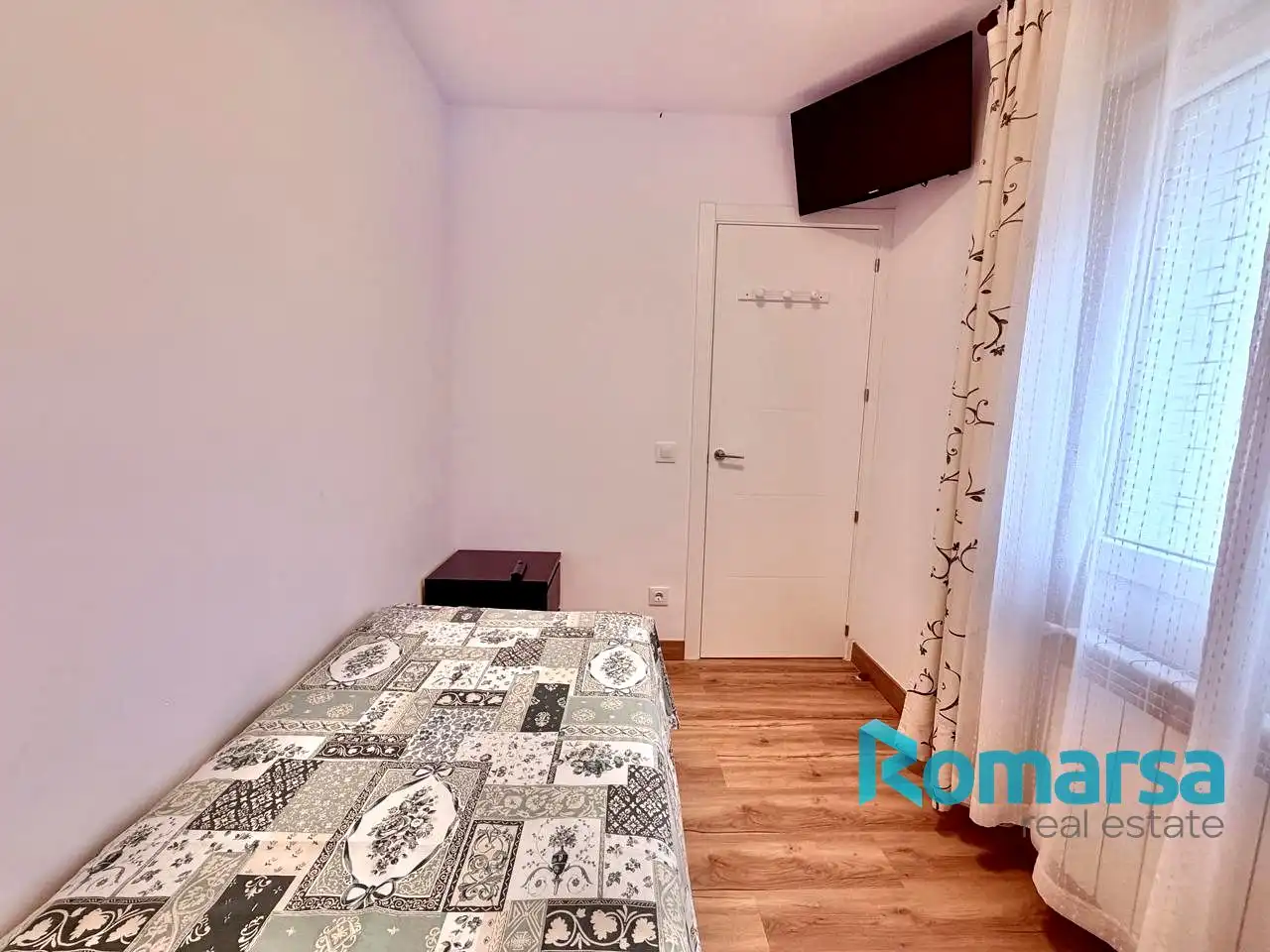 Bedroom of Flat for sale in Ávila  with Heating, Terrace and Furnished