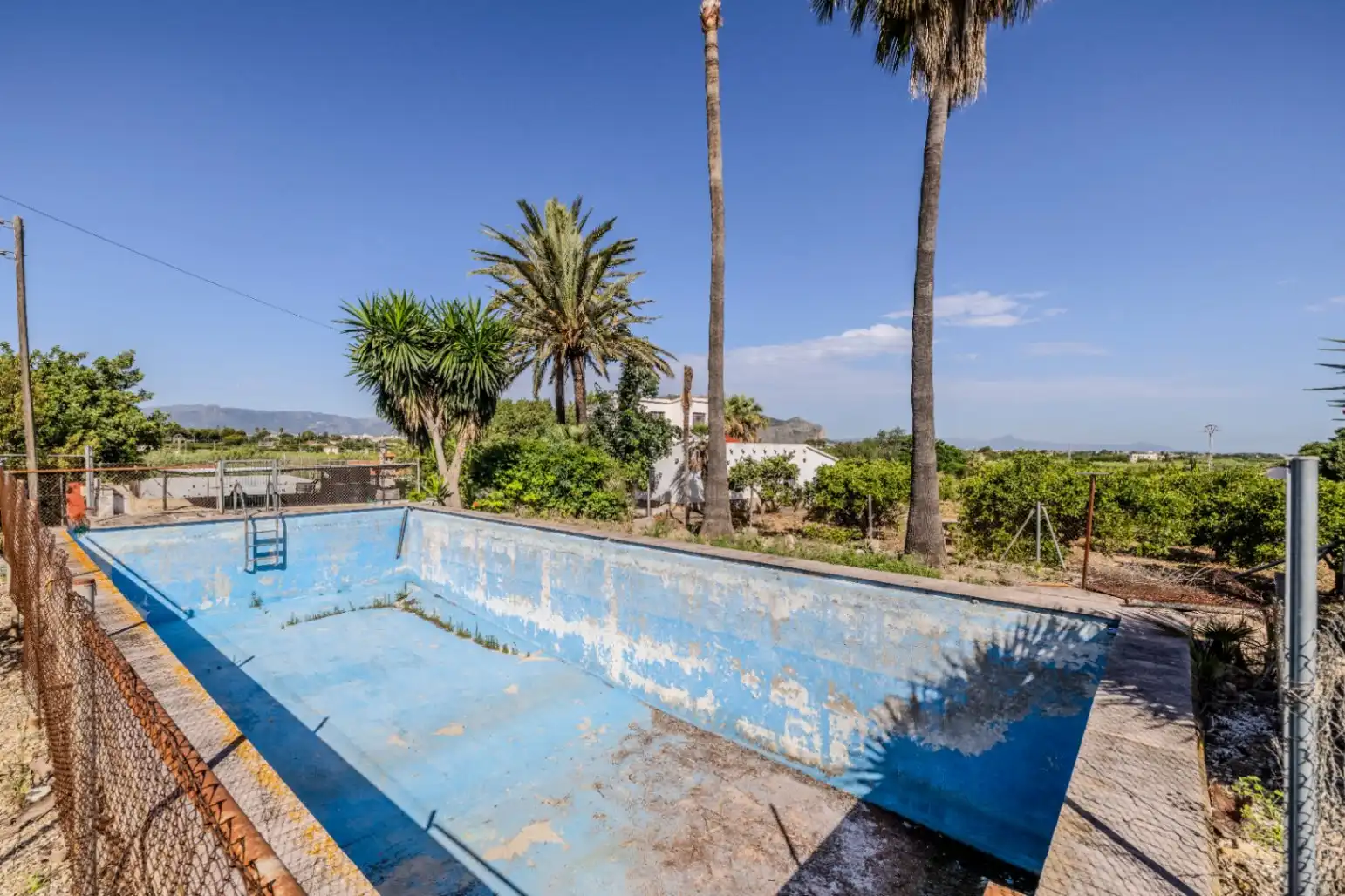 Piscina de Finca rústica en venda en Dénia amb Aire condicionat, Calefacció i Jardí privat