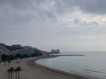 Apartamento con piscina en venta en Perez Galdos