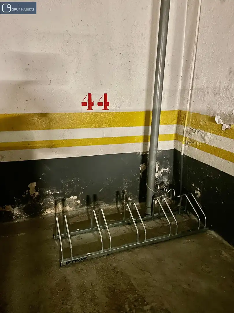 Parkplatz von Garage zum Verkauf in Barcelona