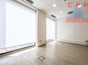 Bureau avec ascenseur à vendre à Usera