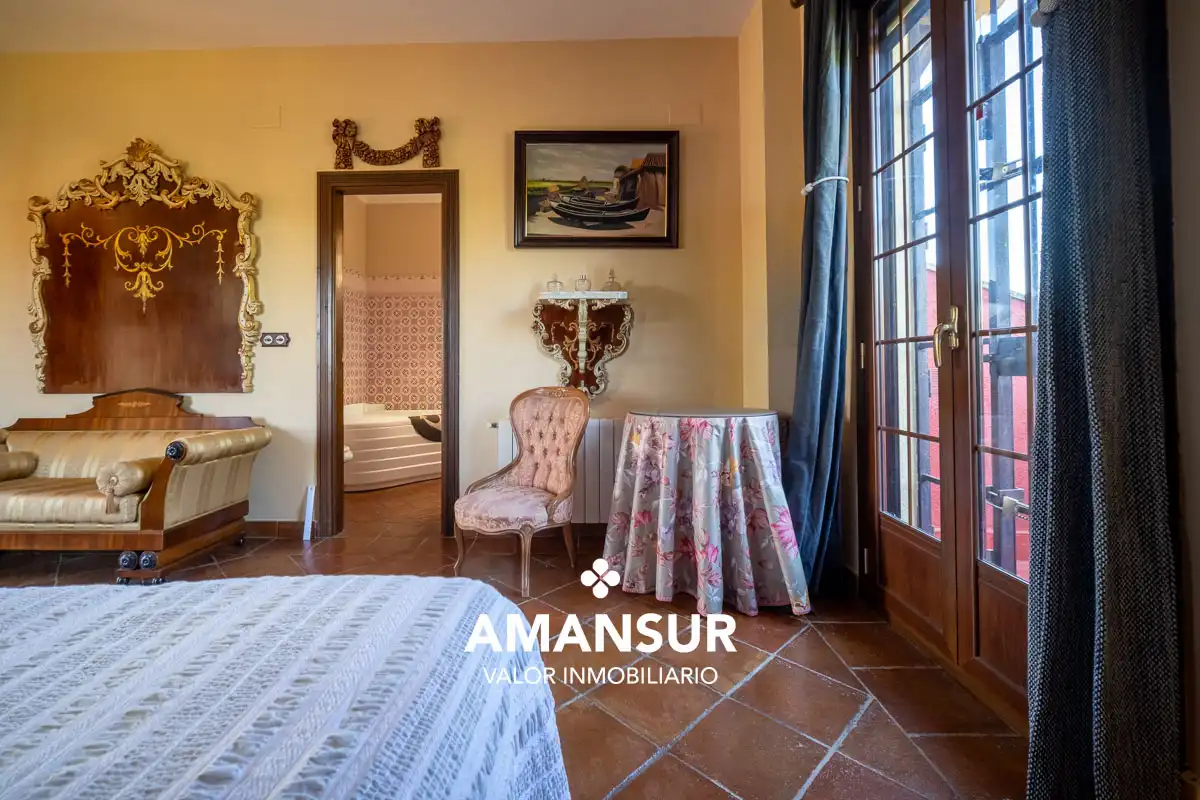 Chalet con piscina en venta en Avenida del Almendro, imagen 62