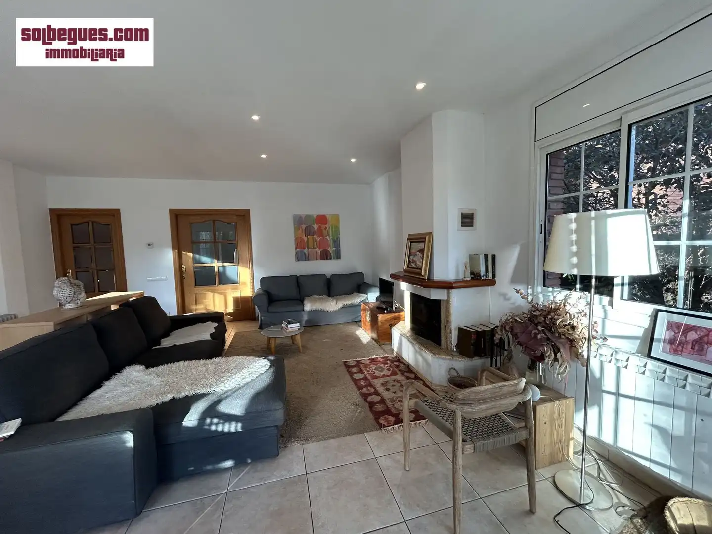 Sala d'estar de Casa o xalet en venda en Begues amb Calefacció, Jardí privat i Terrassa
