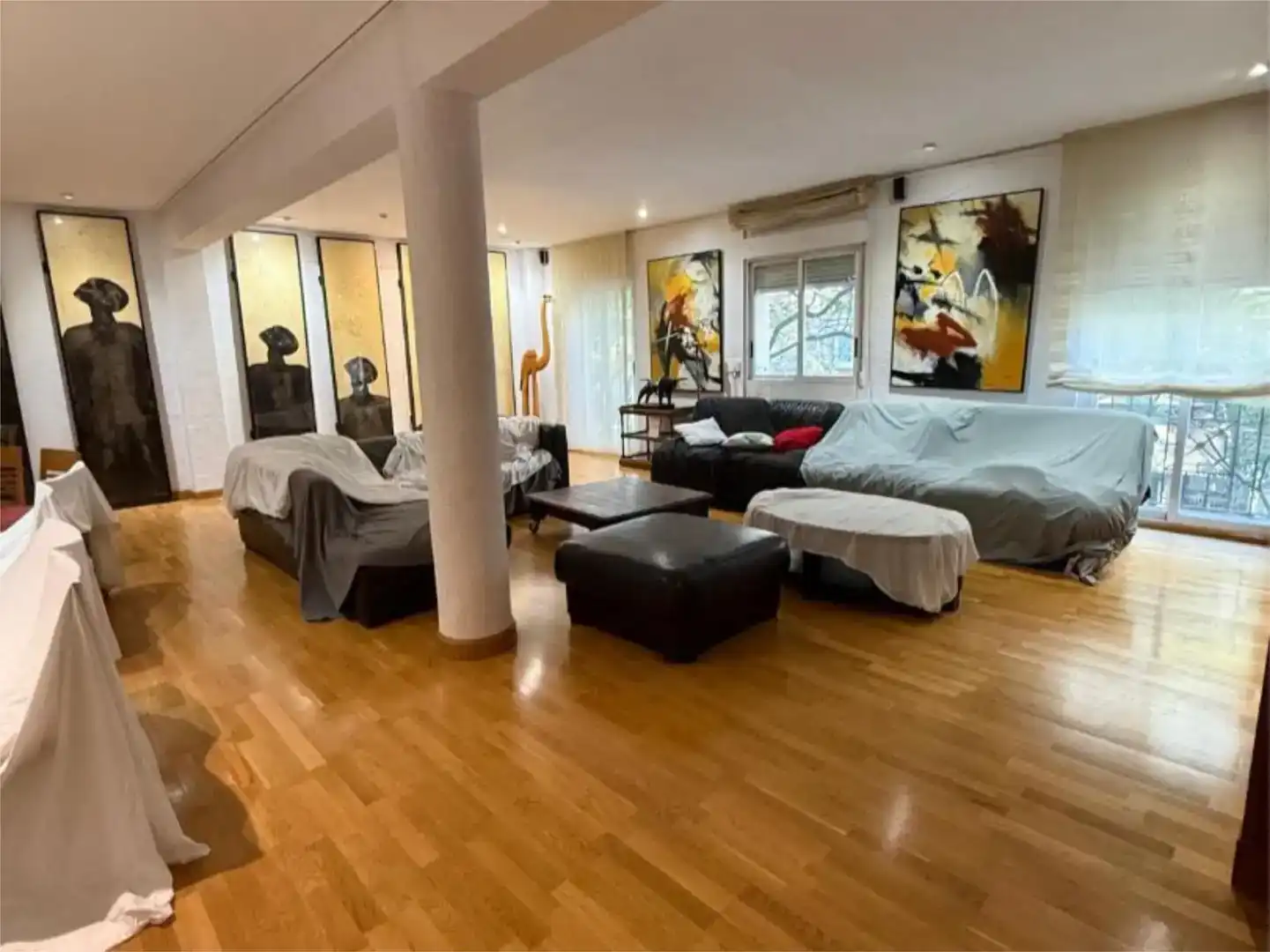 Wohnzimmer von Wohnung zur Miete in  Zaragoza Capital mit Klimaanlage und Balkon