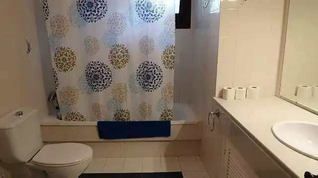 Bany de Casa o xalet en venda en Chiclana de la Frontera amb Jardí privat i Piscina comunitària
