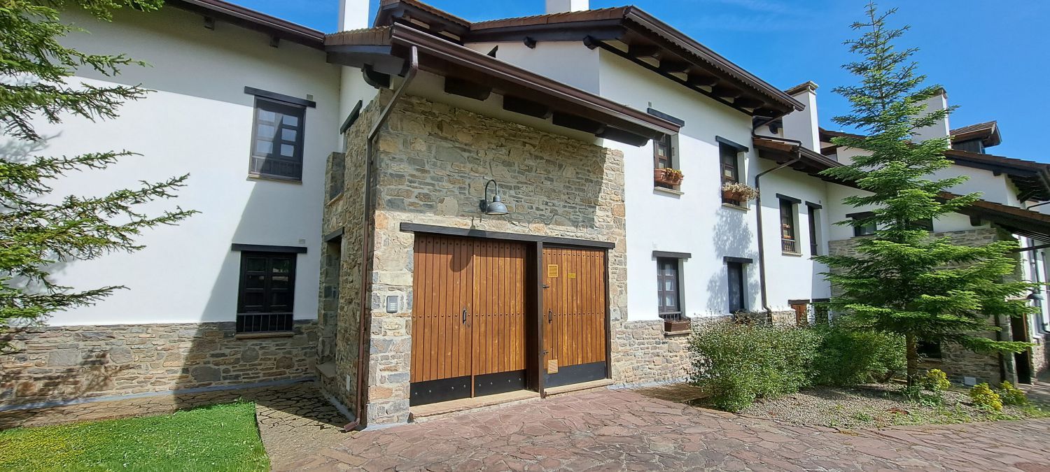 Exterior view of Flat for sale in Jaca  with Heating
