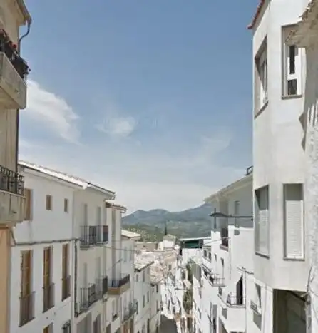 Gewerbefläche zum Verkauf in Castillo de Locubín