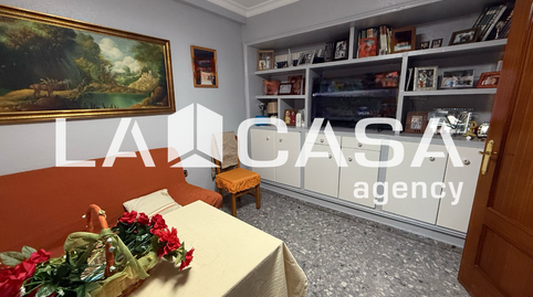 Foto 3 de Casa adosada en venda a Cerros de Montequinto, Sevilla