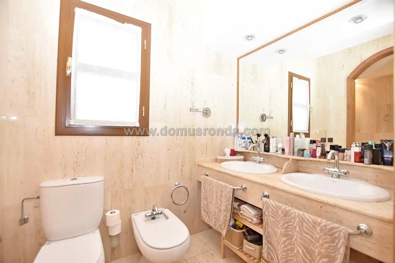 Baño de Casa o chalet en venta en Ronda con Aire acondicionado, Calefacción y Terraza