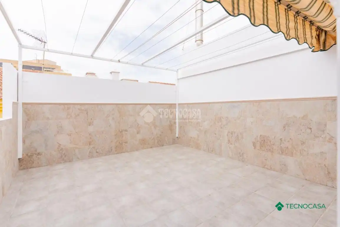 Terraza de Piso en venta en Roquetas de Mar con Aire acondicionado, Terraza y Balcón