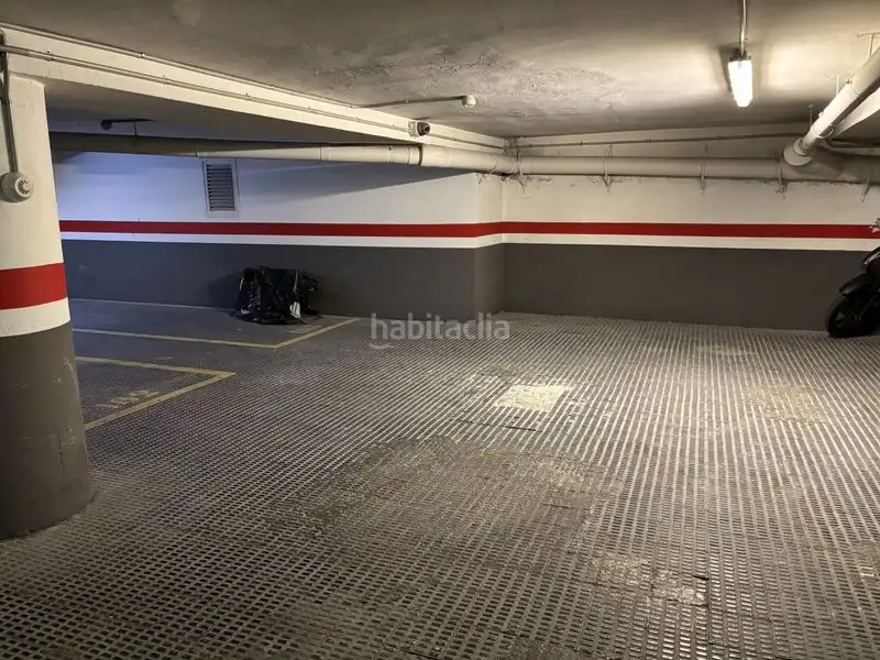 Individuale in vendita a AVDA MISTRAL, SEPULVEDA Y ENTENZA 44