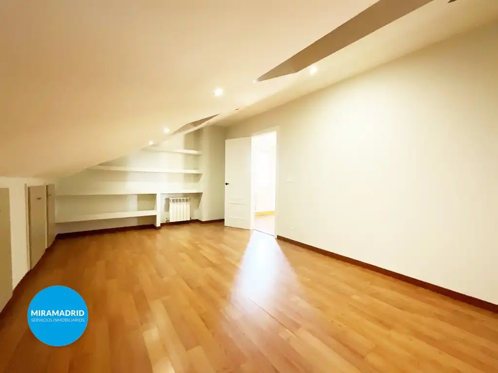 Detached homes for rent in Paracuellos de Jarama  with Air Conditioner and Swimming Pool