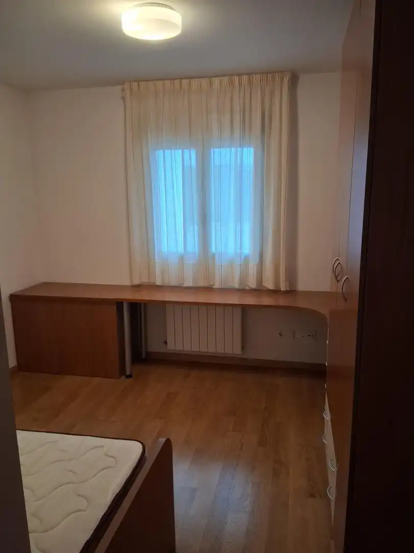 Habitación de Apartamento en venta en Albacete con Calefacción, Trastero y Balcón