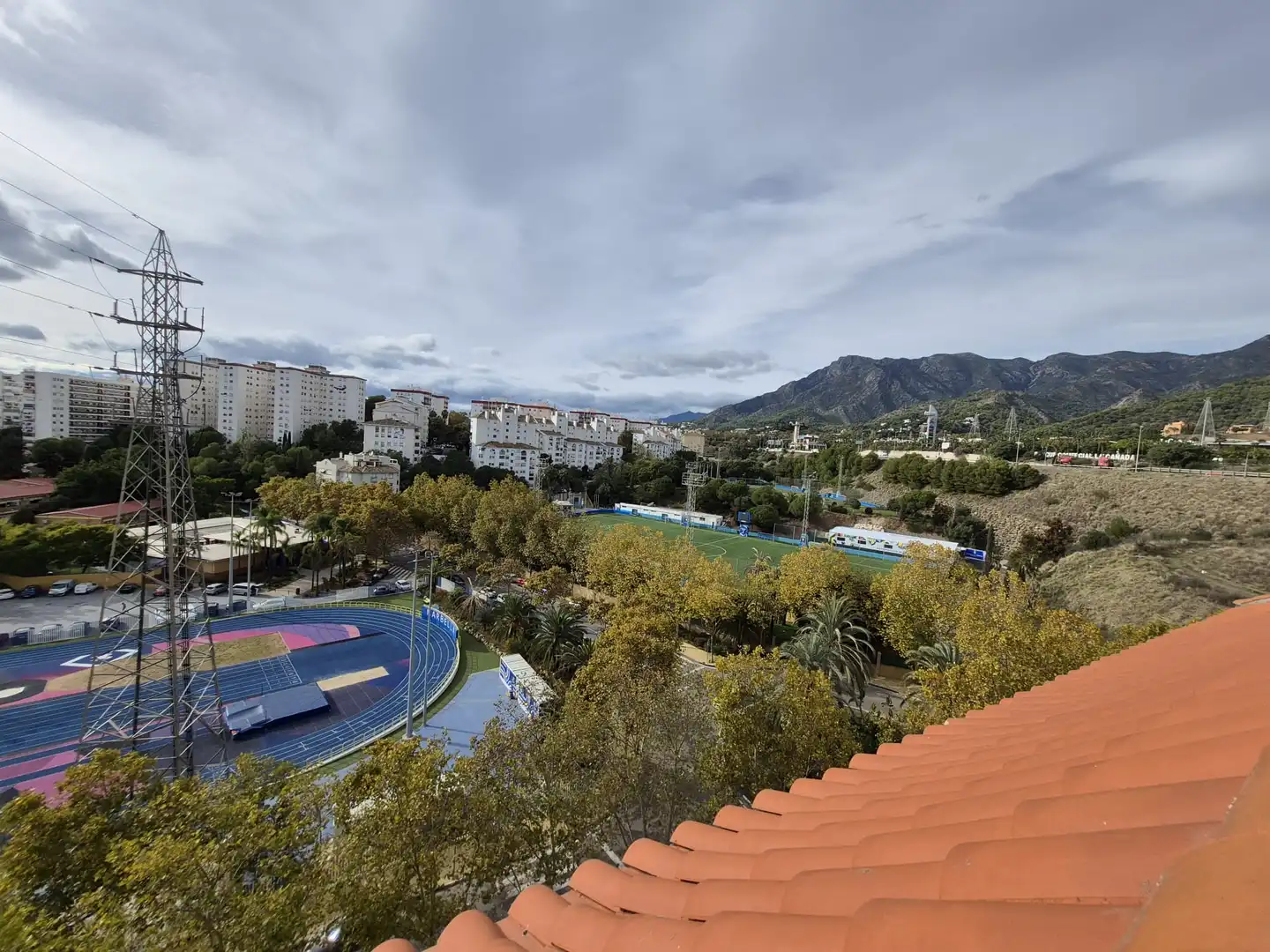 Exterior view of Attic for sale in Marbella  with Air Conditioner, Private garden and Terrace