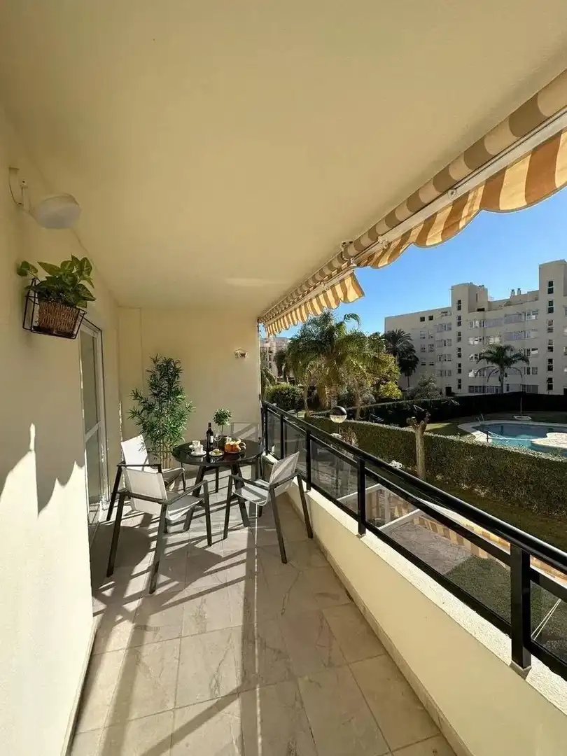Pis amb piscina en venda a Playamar - Benyamina, imagen 4