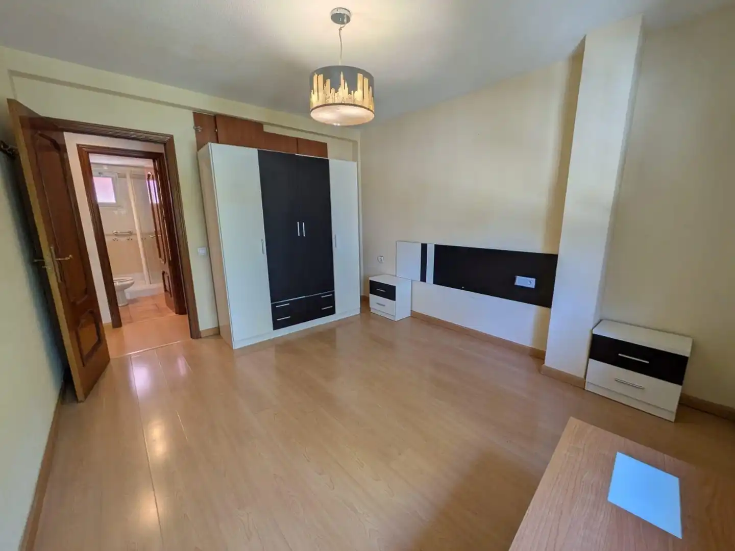 Sala d'estar de Pis en venda en Alcalá de Henares amb Calefacció