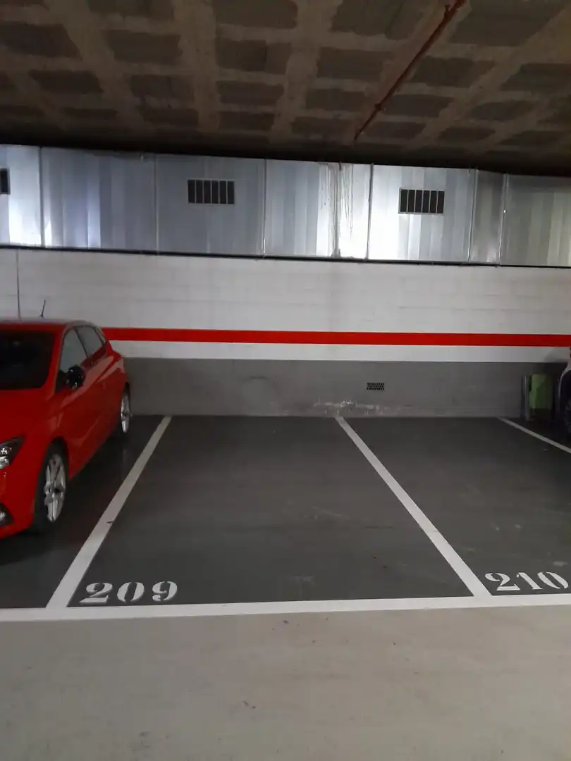 Parcheggio in vendita a Artigues - Llefià, imagen 3