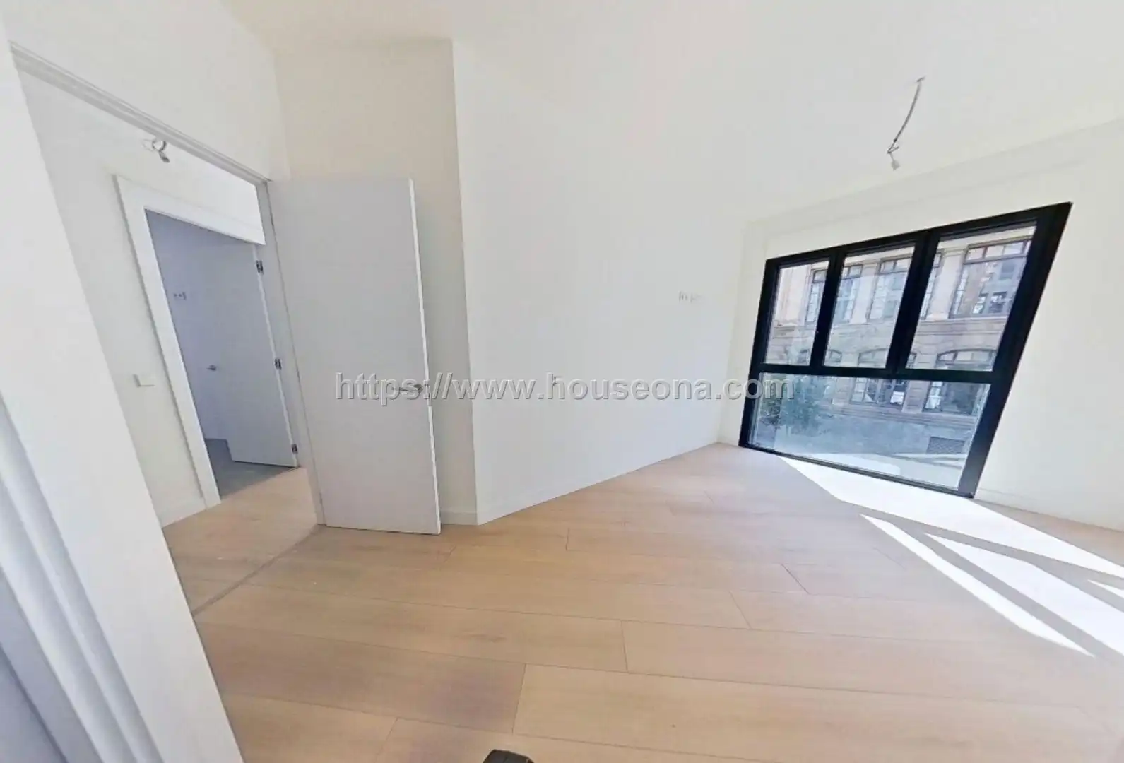 Piso de alquiler en Bilbao  con Terraza, Trastero y Balcón