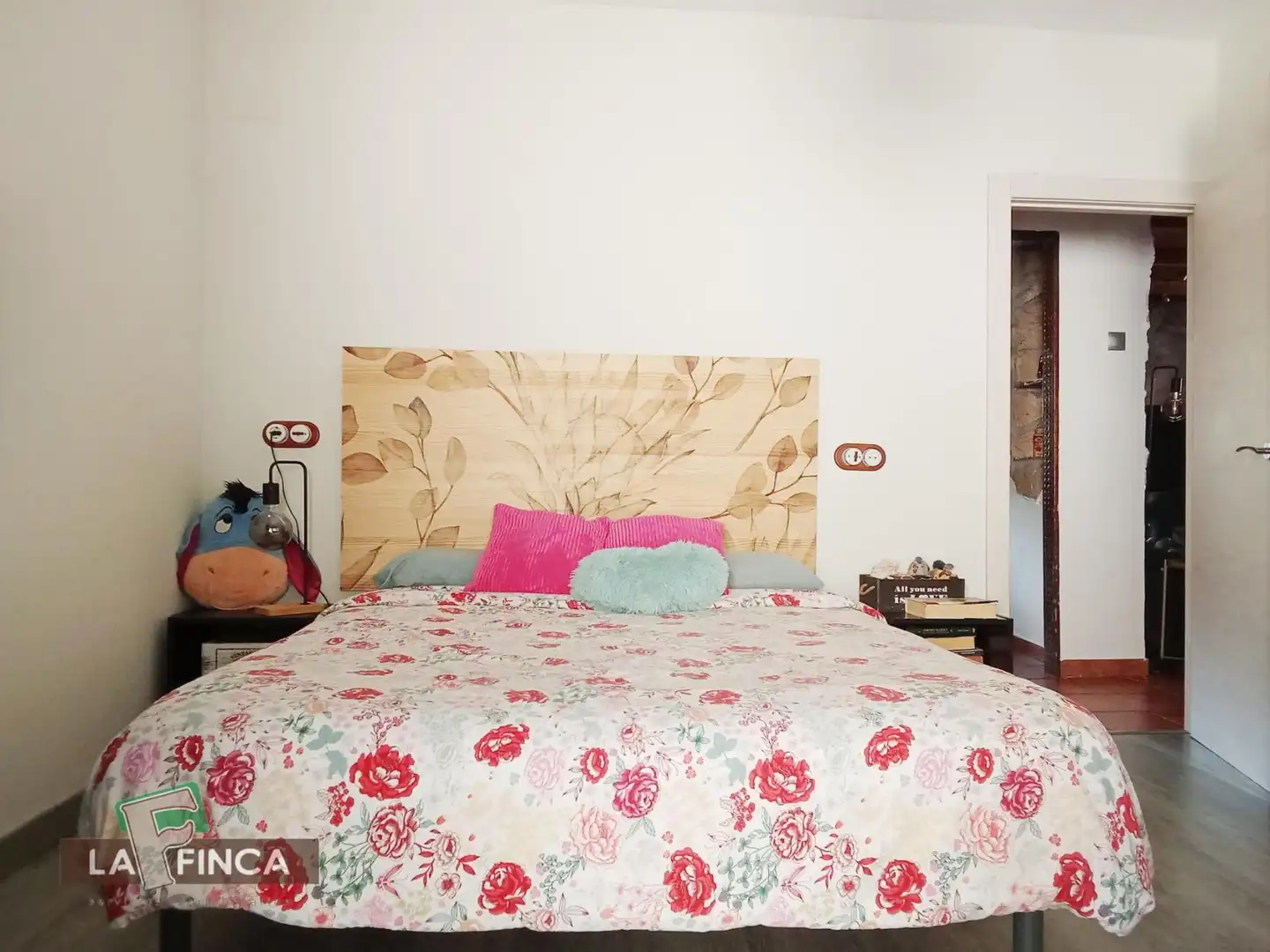 Dormitori de Casa adosada en venda en Oviedo  amb Calefacció, Terrassa i Traster