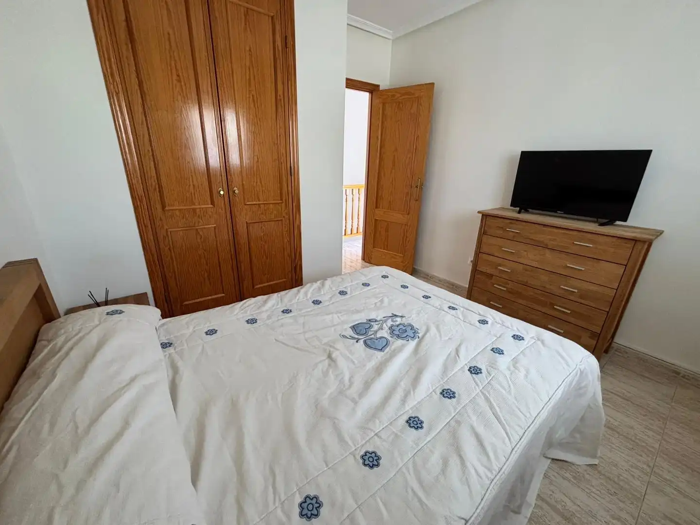 Dormitori de Casa o xalet de lloguer en Pilar de la Horadada amb Terrassa i Piscina comunitària