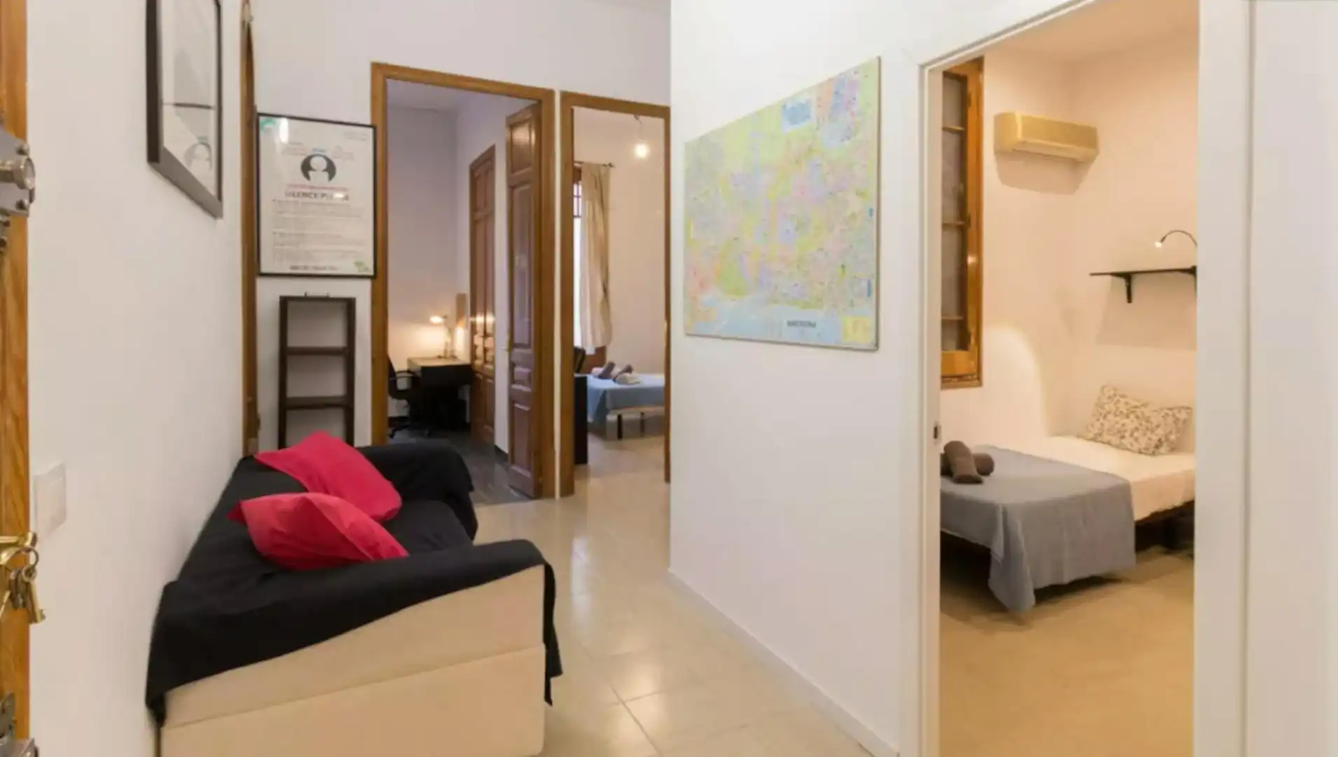 Bedroom of Flat for share in Barcelona  with Air Conditioner, Heating and Furnished