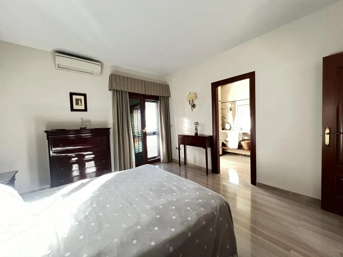 Dormitori de Casa o xalet en venda en Antequera amb Aire condicionat, Calefacció i Jardí privat