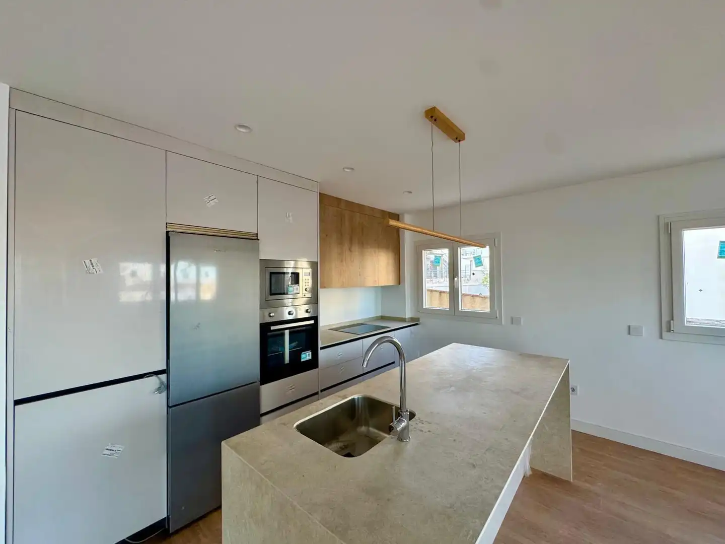 Küche von Maisonette zum Verkauf in Torremolinos mit Klimaanlage, Terrasse und Abstellraum