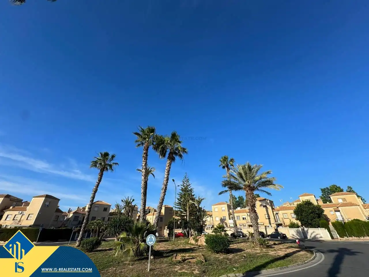 Duplex con piscina in vendita a Zona Carrefour - Urbanizaciones, imagen 4