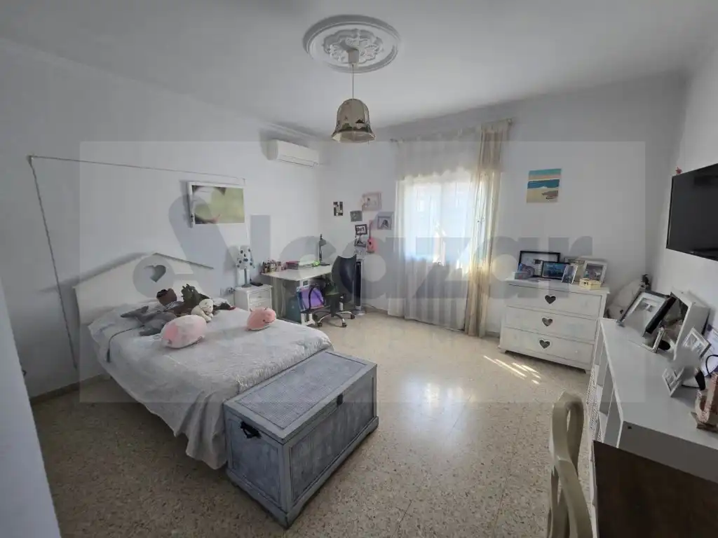 Dormitori de Casa o xalet en venda en Alcalá de Guadaira