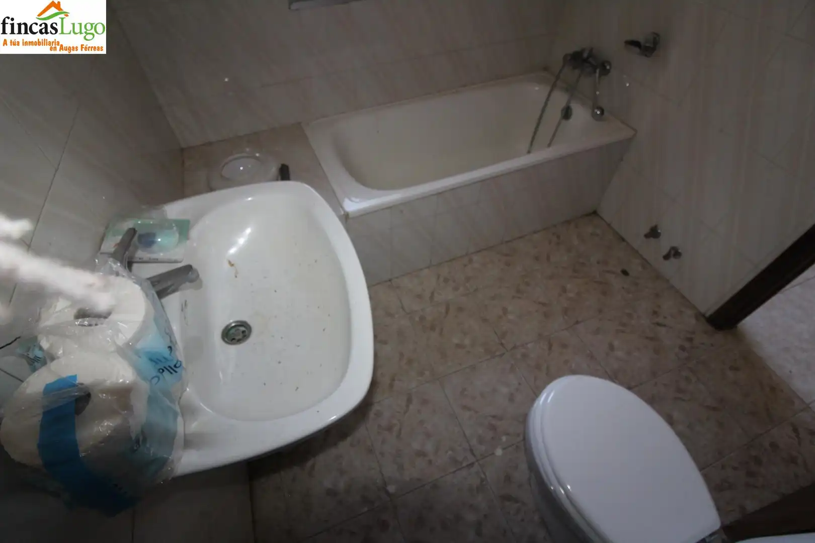 Baño de Casa o chalet en venta en Lugo con Jardín privado, Terraza y Trastero