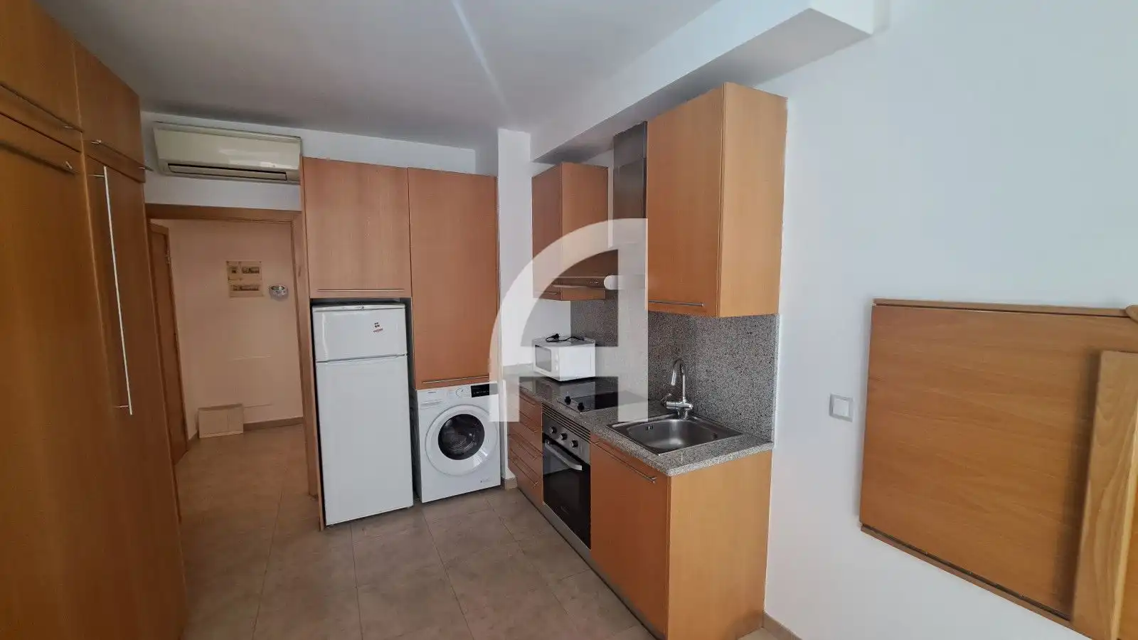 Cuina de Pis en venda en Terrassa amb Aire condicionat i Moblat