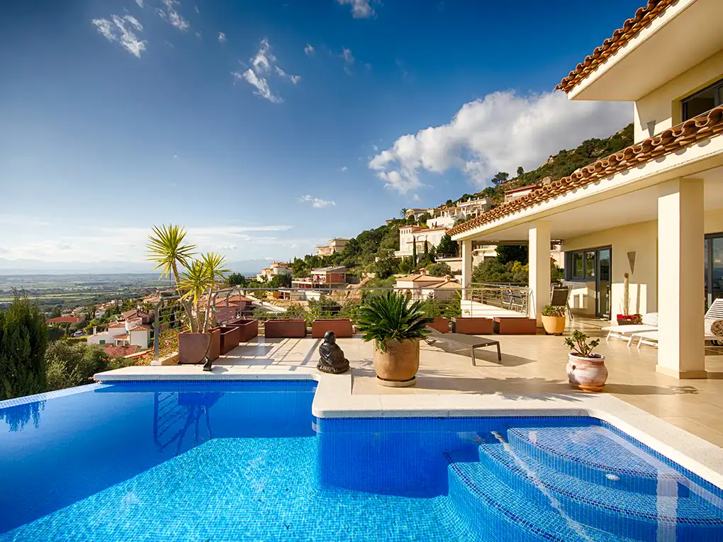 Casa amb piscina en venda a Carrer Bèlgica, imagen 2