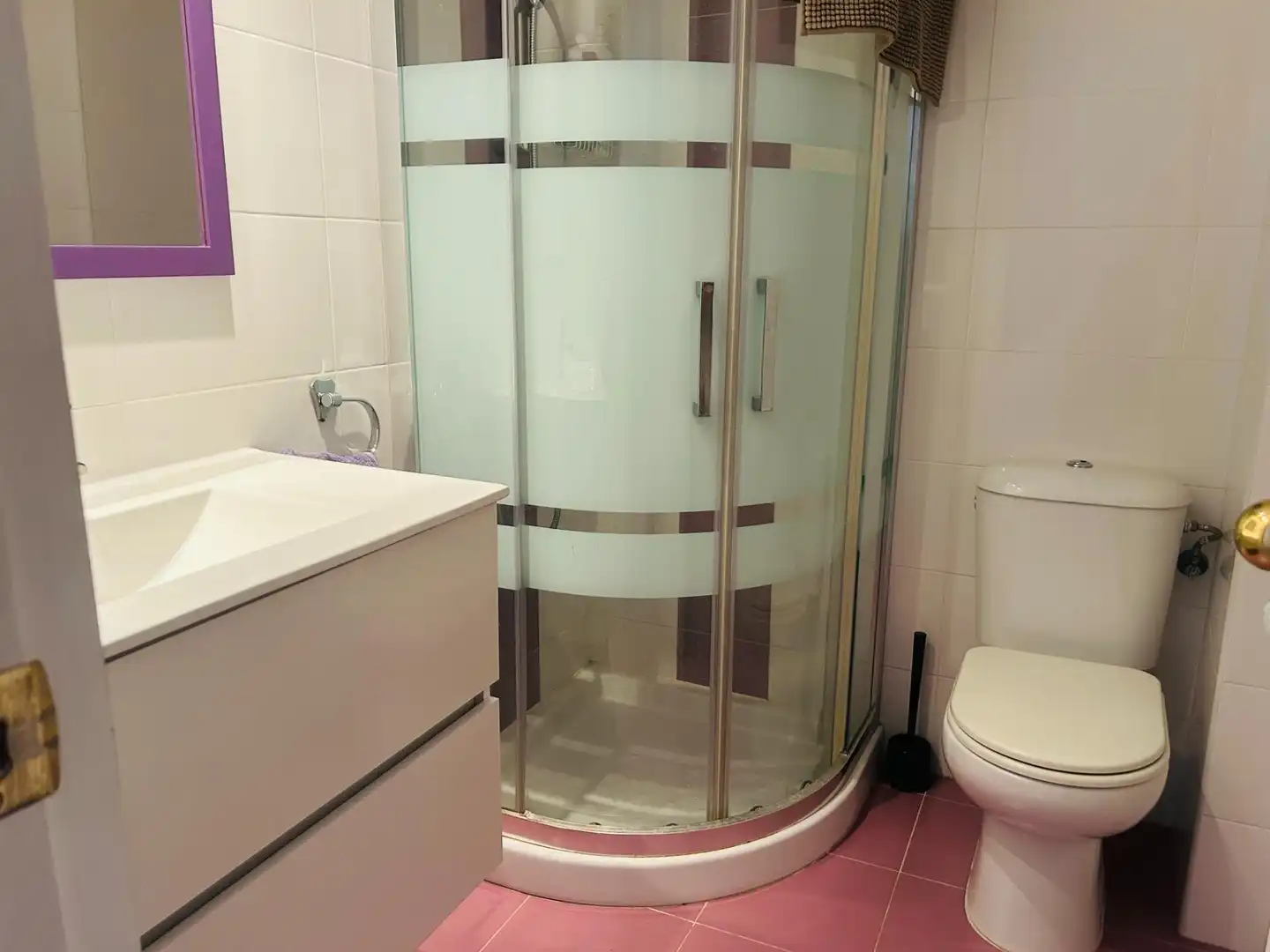 Badezimmer von Wohnungen zur Miete in Fuengirola mit Klimaanlage, Terrasse und Möbliert