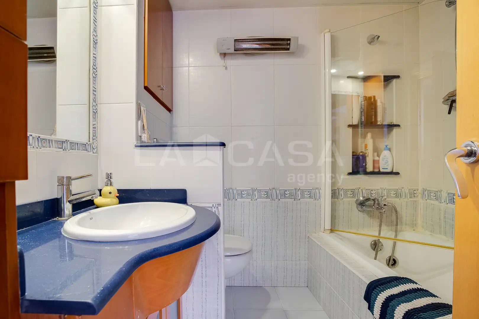 Baño de Piso en venta en Sant Adrià de Besòs con Balcón