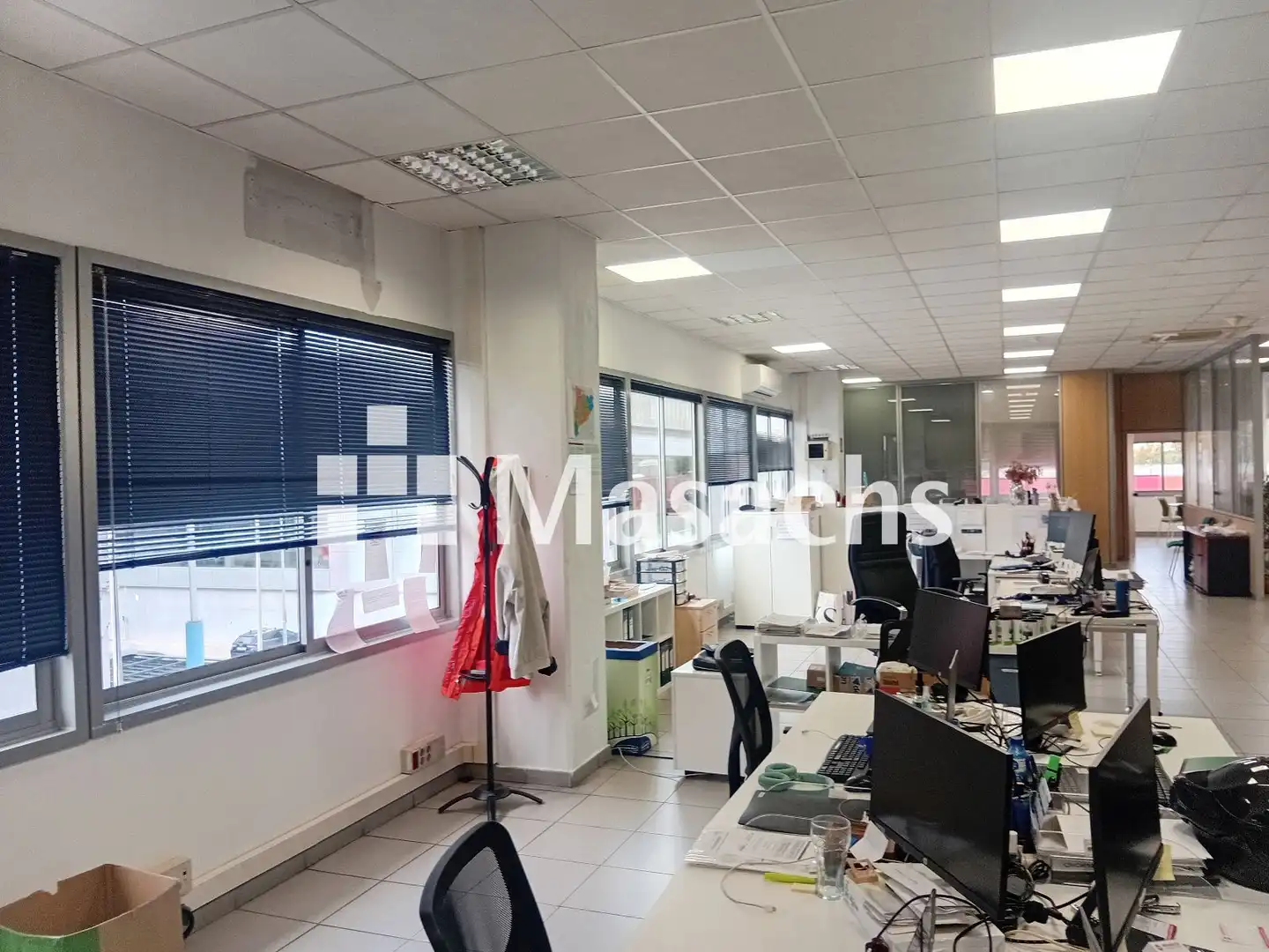 Nave industrielle avec ascenseur à louer à Gorg - Progrés, imagen 6