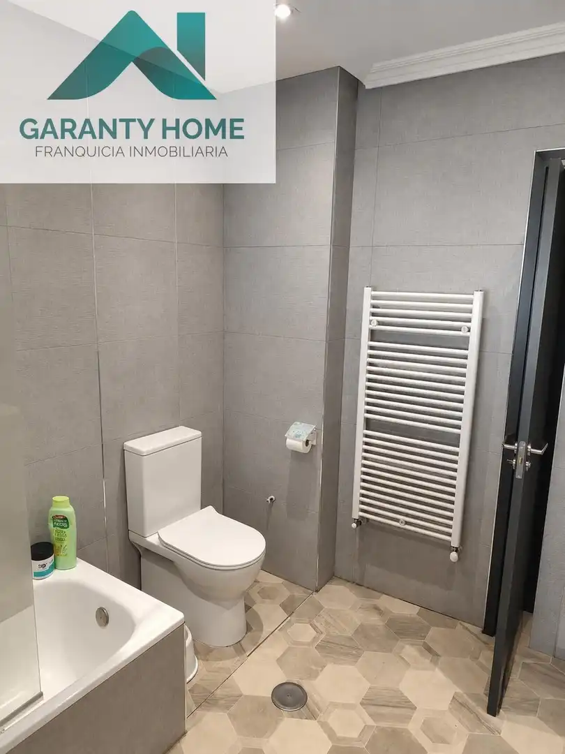Baño de Dúplex en venta en Jamilena con Aire acondicionado, Calefacción y Parquet